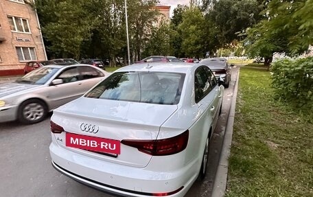 Audi A4, 2019 год, 2 650 000 рублей, 3 фотография