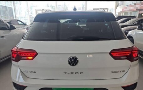Volkswagen T-Roc I, 2021 год, 1 750 000 рублей, 4 фотография