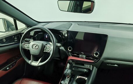 Lexus NX, 2022 год, 5 999 000 рублей, 11 фотография