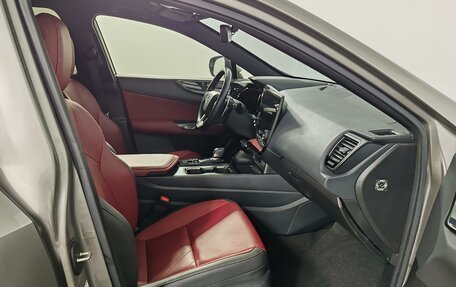 Lexus NX, 2022 год, 5 999 000 рублей, 20 фотография