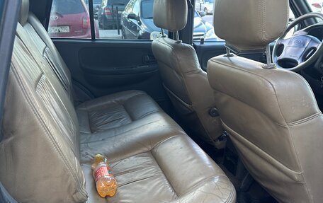 KIA Sportage IV рестайлинг, 2001 год, 215 000 рублей, 3 фотография