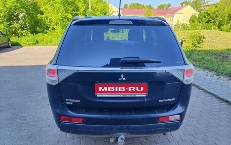Mitsubishi Outlander III рестайлинг 3, 2012 год, 1 000 000 рублей, 1 фотография