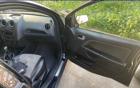Ford Fiesta, 2007 год, 390 000 рублей, 13 фотография