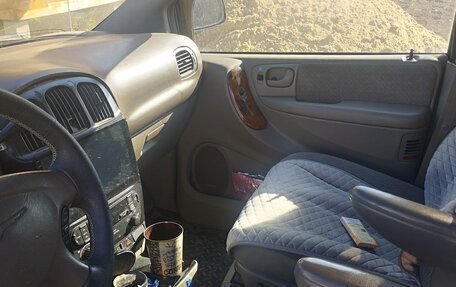 Chrysler Town & Country IV, 2003 год, 800 000 рублей, 11 фотография