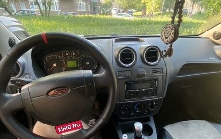 Ford Fiesta, 2007 год, 390 000 рублей, 17 фотография
