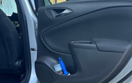 Opel Astra K, 2018 год, 1 350 000 рублей, 14 фотография