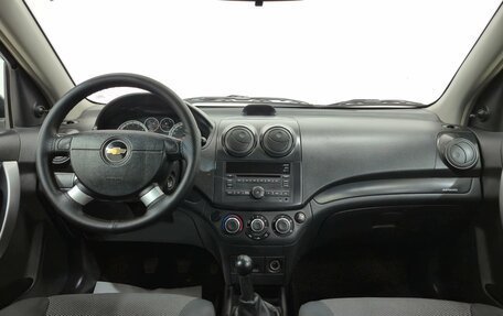 Chevrolet Aveo III, 2011 год, 410 000 рублей, 13 фотография