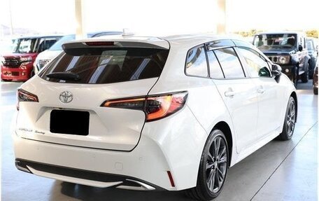 Toyota Corolla, 2022 год, 1 242 000 рублей, 2 фотография