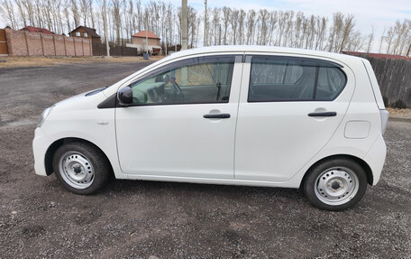 Daihatsu Mira e:S I рестайлинг, 2017 год, 550 000 рублей, 2 фотография