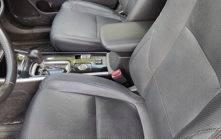 Mitsubishi Outlander III рестайлинг 3, 2018 год, 2 410 000 рублей, 5 фотография