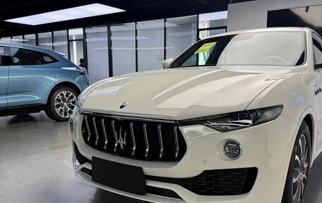 Maserati Levante I, 2023 год, 11 500 000 рублей, 2 фотография