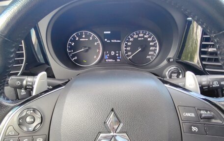 Mitsubishi Outlander III рестайлинг 3, 2018 год, 2 410 000 рублей, 22 фотография