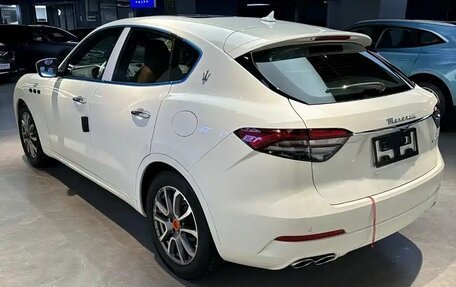 Maserati Levante I, 2023 год, 11 500 000 рублей, 3 фотография