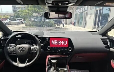 Lexus NX, 2025 год, 6 100 000 рублей, 13 фотография