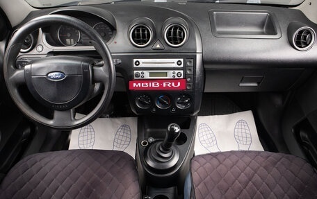 Ford Fiesta, 2005 год, 249 000 рублей, 8 фотография