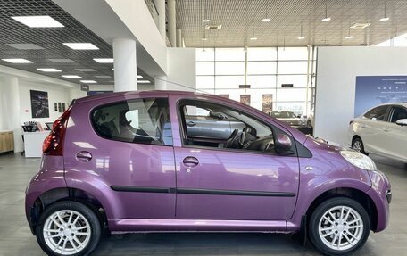 Peugeot 107 I рестайлинг, 2013 год, 599 900 рублей, 4 фотография