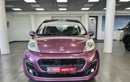 Peugeot 107 I рестайлинг, 2013 год, 599 900 рублей, 2 фотография