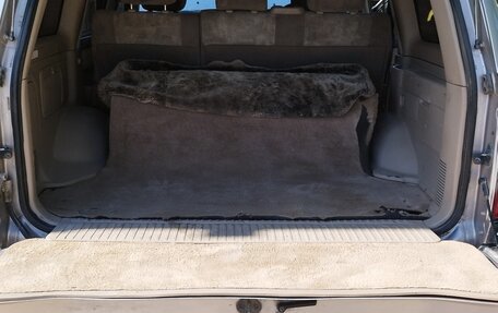Toyota Land Cruiser 100 рестайлинг 2, 2001 год, 1 199 000 рублей, 12 фотография