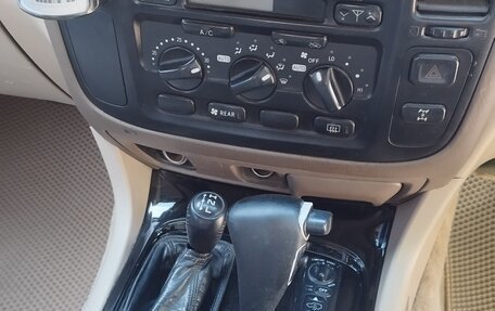 Toyota Land Cruiser 100 рестайлинг 2, 2001 год, 1 199 000 рублей, 9 фотография