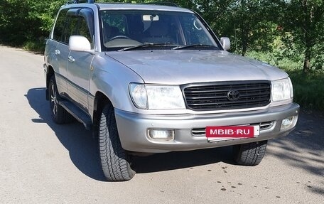 Toyota Land Cruiser 100 рестайлинг 2, 2001 год, 1 199 000 рублей, 2 фотография