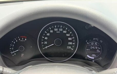 Honda Vezel, 2021 год, 1 180 000 рублей, 13 фотография