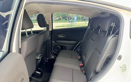 Honda Vezel, 2021 год, 1 180 000 рублей, 16 фотография