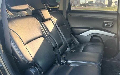 Mitsubishi Outlander III рестайлинг 3, 2010 год, 1 269 000 рублей, 13 фотография