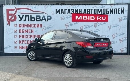 Hyundai Solaris II рестайлинг, 2012 год, 780 000 рублей, 4 фотография