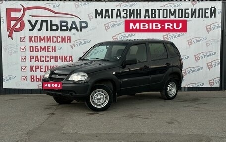 Chevrolet Niva I рестайлинг, 2018 год, 740 000 рублей, 3 фотография