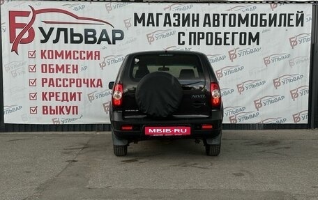 Chevrolet Niva I рестайлинг, 2018 год, 740 000 рублей, 5 фотография