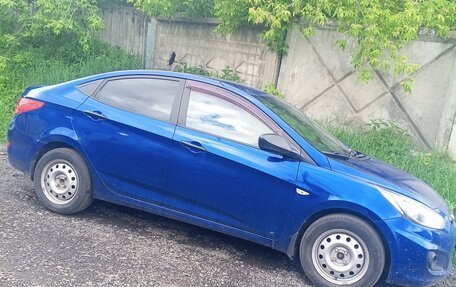 Hyundai Solaris II рестайлинг, 2012 год, 610 000 рублей, 3 фотография