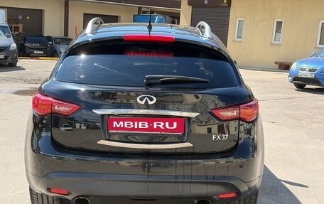 Infiniti FX II, 2010 год, 1 650 000 рублей, 6 фотография