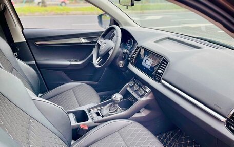 Skoda Karoq I, 2021 год, 2 250 000 рублей, 5 фотография