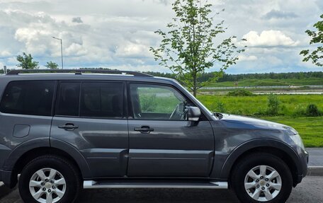 Mitsubishi Pajero IV, 2013 год, 2 300 000 рублей, 12 фотография