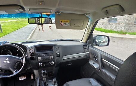 Mitsubishi Pajero IV, 2013 год, 2 300 000 рублей, 19 фотография
