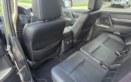 Mitsubishi Pajero IV, 2013 год, 2 300 000 рублей, 20 фотография