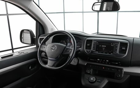 Opel Zafira Life I, 2021 год, 3 745 000 рублей, 7 фотография