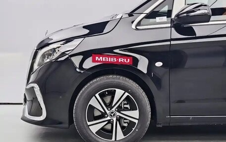 Mercedes-Benz V-Класс, 2023 год, 8 500 000 рублей, 3 фотография
