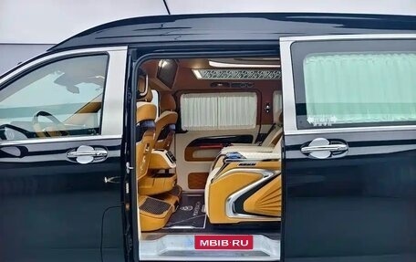 Mercedes-Benz V-Класс, 2023 год, 8 500 000 рублей, 11 фотография