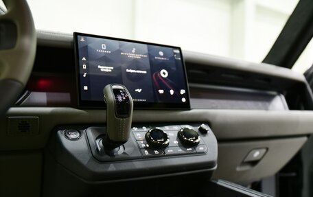 Land Rover Defender II, 2025 год, 25 990 000 рублей, 24 фотография