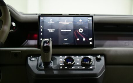 Land Rover Defender II, 2025 год, 25 990 000 рублей, 31 фотография