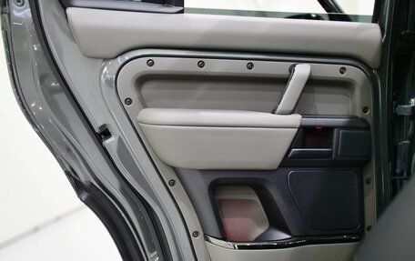 Land Rover Defender II, 2025 год, 25 990 000 рублей, 25 фотография