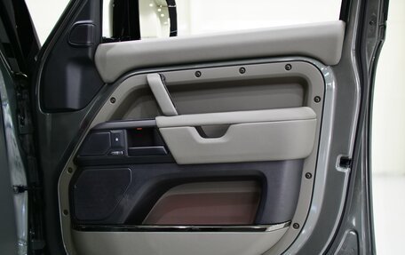 Land Rover Defender II, 2025 год, 25 990 000 рублей, 40 фотография