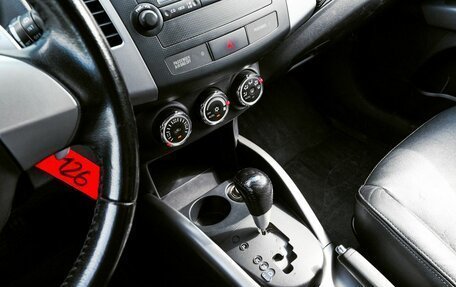 Mitsubishi Outlander III рестайлинг 3, 2012 год, 1 375 000 рублей, 9 фотография