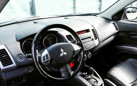 Mitsubishi Outlander III рестайлинг 3, 2012 год, 1 375 000 рублей, 14 фотография
