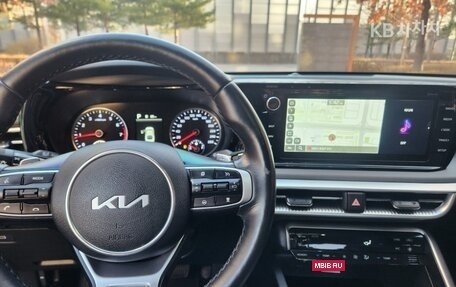 KIA K5, 2022 год, 1 620 000 рублей, 17 фотография