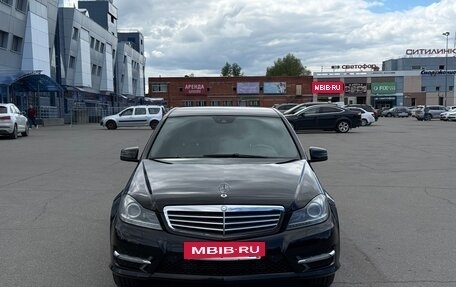 Mercedes-Benz C-Класс, 2011 год, 1 299 999 рублей, 2 фотография