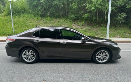 Toyota Camry, 2019 год, 3 480 000 рублей, 5 фотография