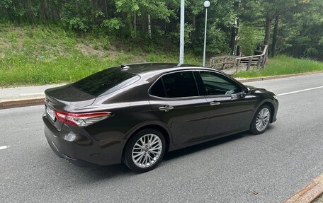 Toyota Camry, 2019 год, 3 480 000 рублей, 4 фотография