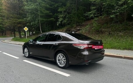Toyota Camry, 2019 год, 3 480 000 рублей, 2 фотография
